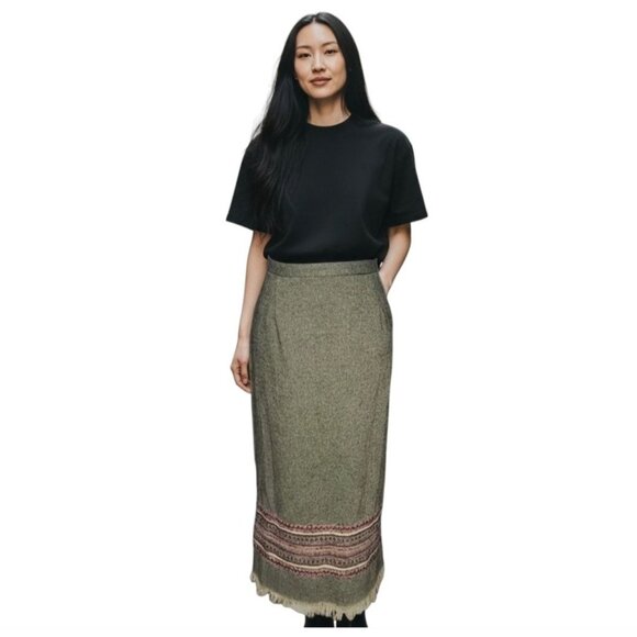 Vintage Sag Harbor Boho Embroidered Midi Fringe Skirt Wool Llama Size 16 - Picture 1 of 9
